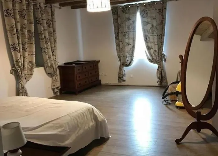 Bed & Breakfast Maison Bourouilla 3*